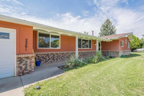 Tanglewood Spacious Yard Pet-Friendly Retreat!